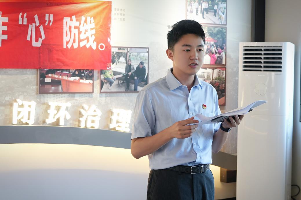 重庆财经学院“三下乡”：将反诈课堂从校园搬到社区，志愿者化身反诈“先行者”